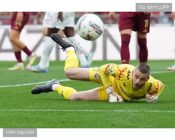 德赫亚首秀守护佛罗伦萨球门戈森斯翼卫助阵意甲紫百合再燃战火